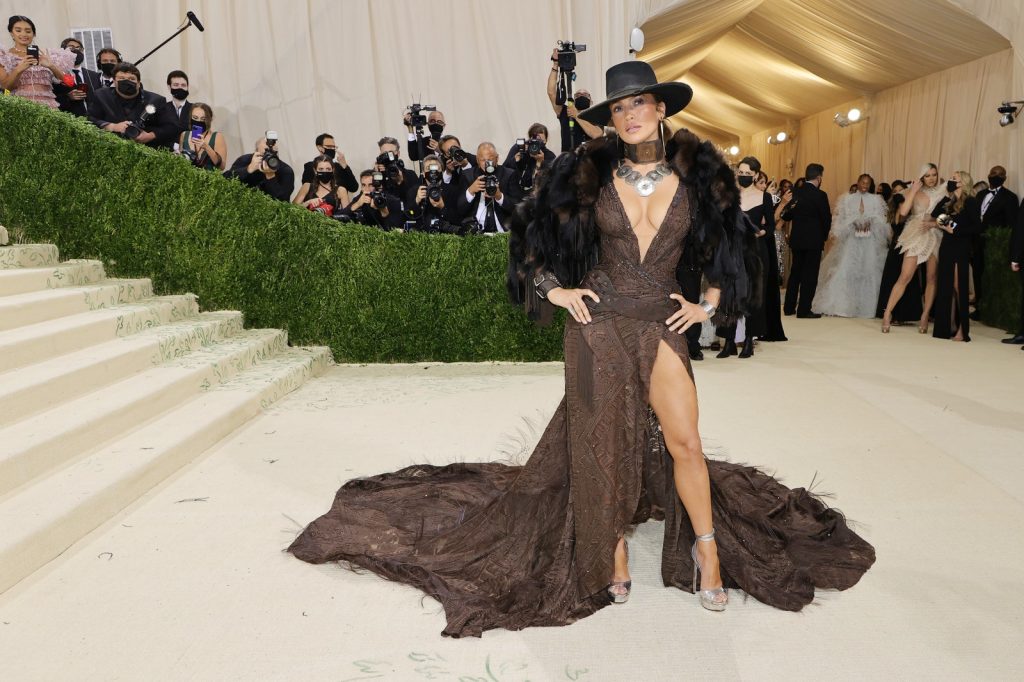 Jennifer Lopez Gala MET 2021